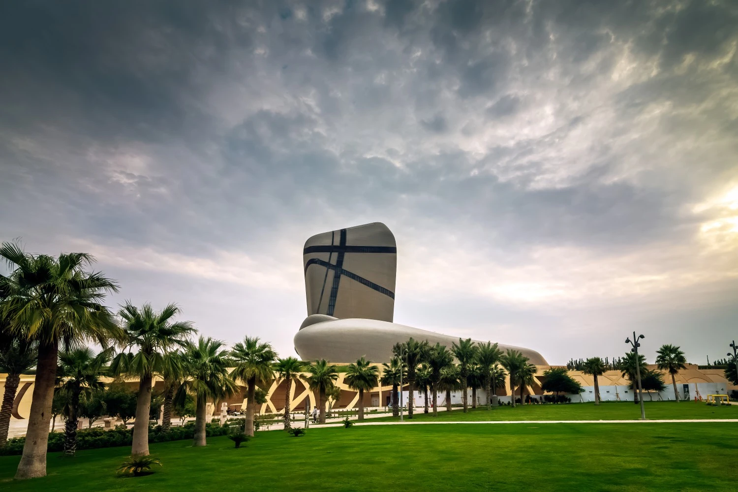 رحلتنا نحو الاستقدام: الإبداع في الخدمة